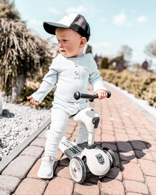 ARIEL body I 15_1 (2).JPG