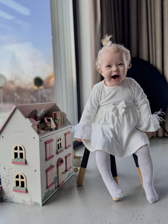 ROSELINE dress 1_4 (5).jpg