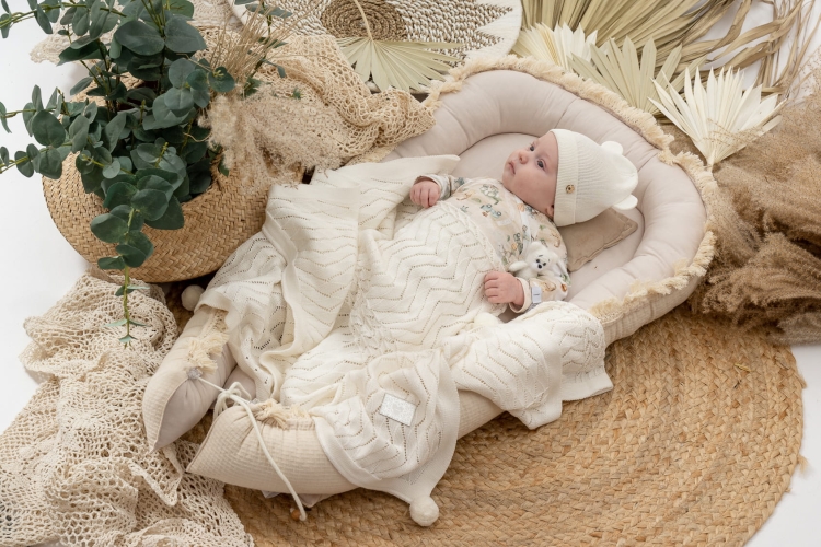 LAMA bamboo blanket 2_4.jpg