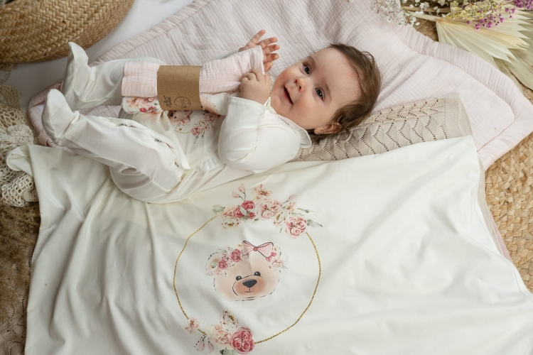 JENNY swaddle 2_7.jpg