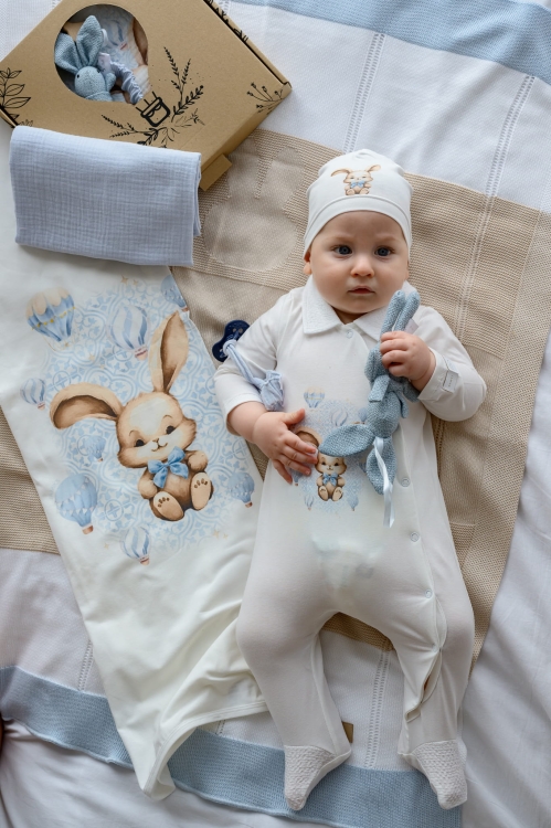 ROBIN swaddle 2_3.jpg